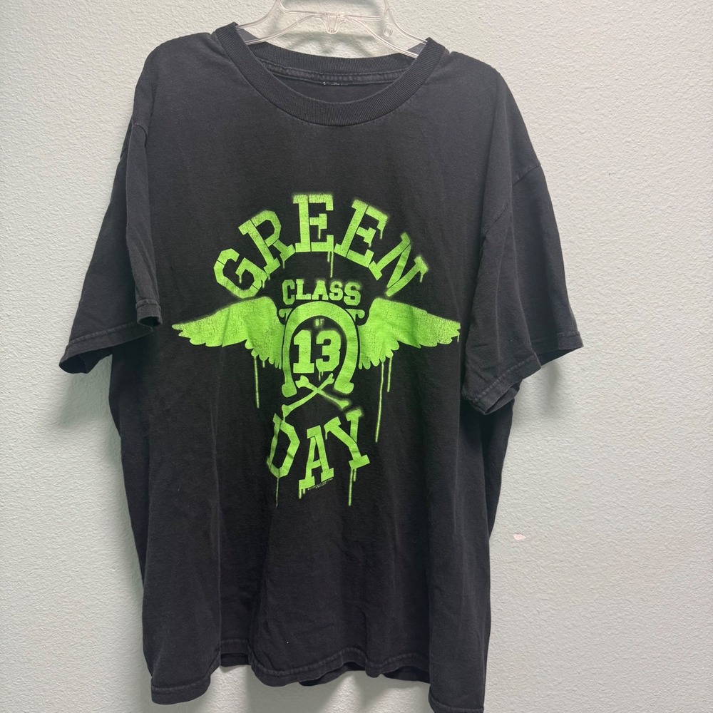 Green Day Class of 13 Tshirt 2013 Black Neon Green Band Tee Punk Rock 20x25